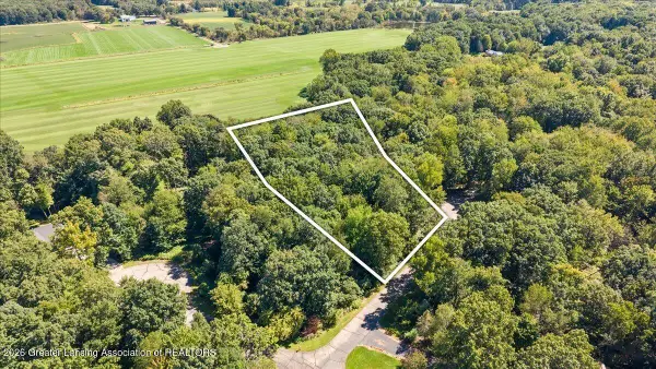 5663 Iosco Mountain Road, Gregory, MI 48137