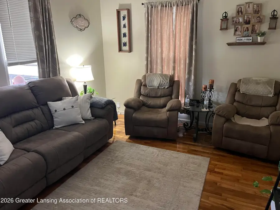 901 E Shiawassee Street, Lansing, MI 48912 - #2