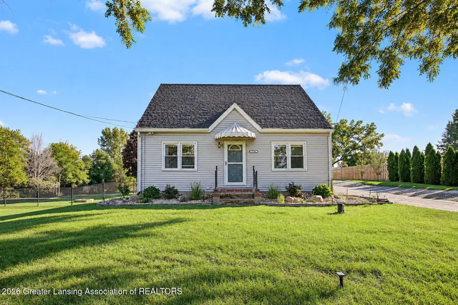 8609 W Mount Hope Highway, Grand Ledge, MI 48837 - #2