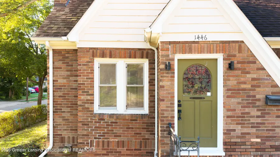 1446 E Oakland Avenue, Lansing, MI 48906 - #2