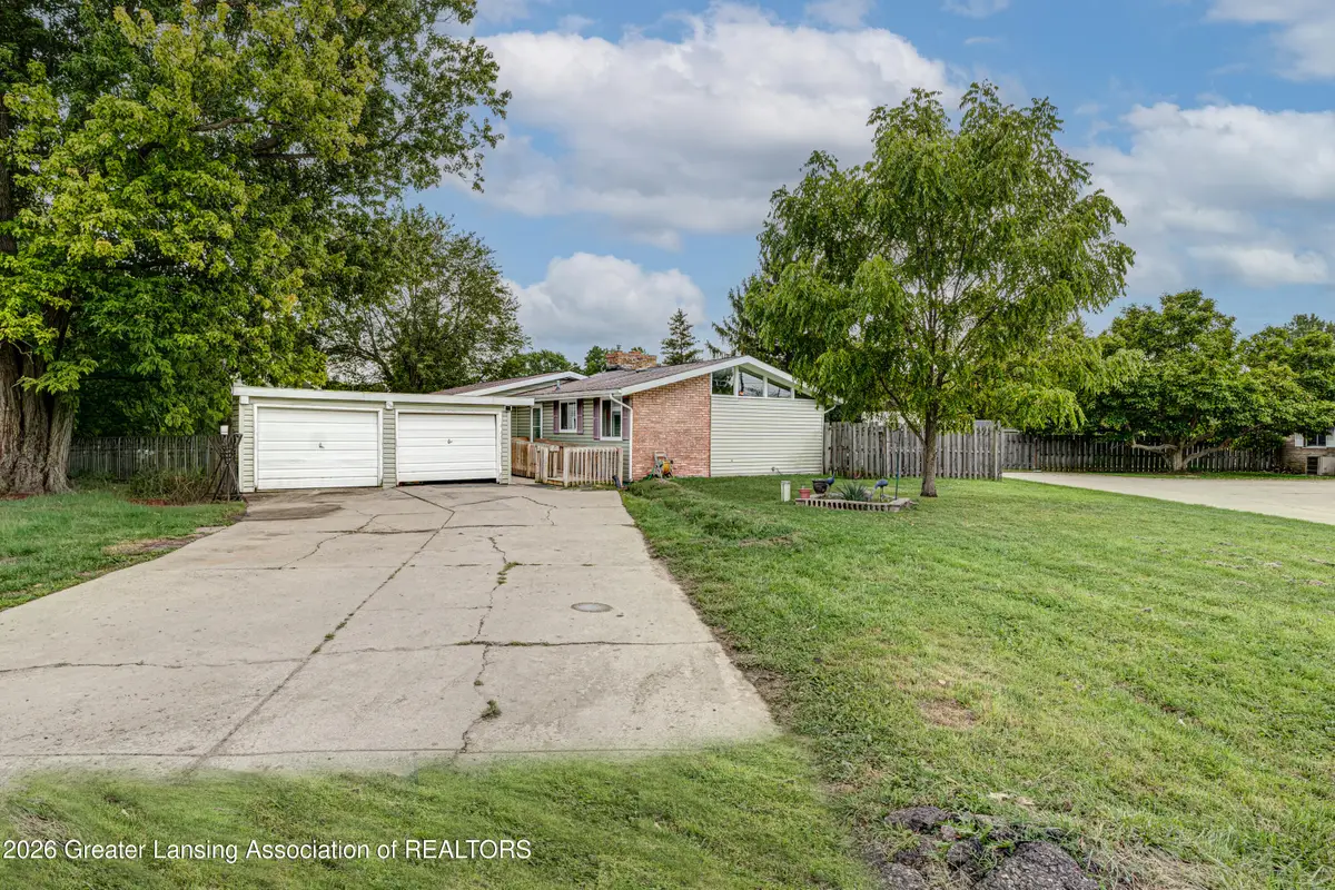 1095 Carlisle Highway, Charlotte, MI 48813 - #1