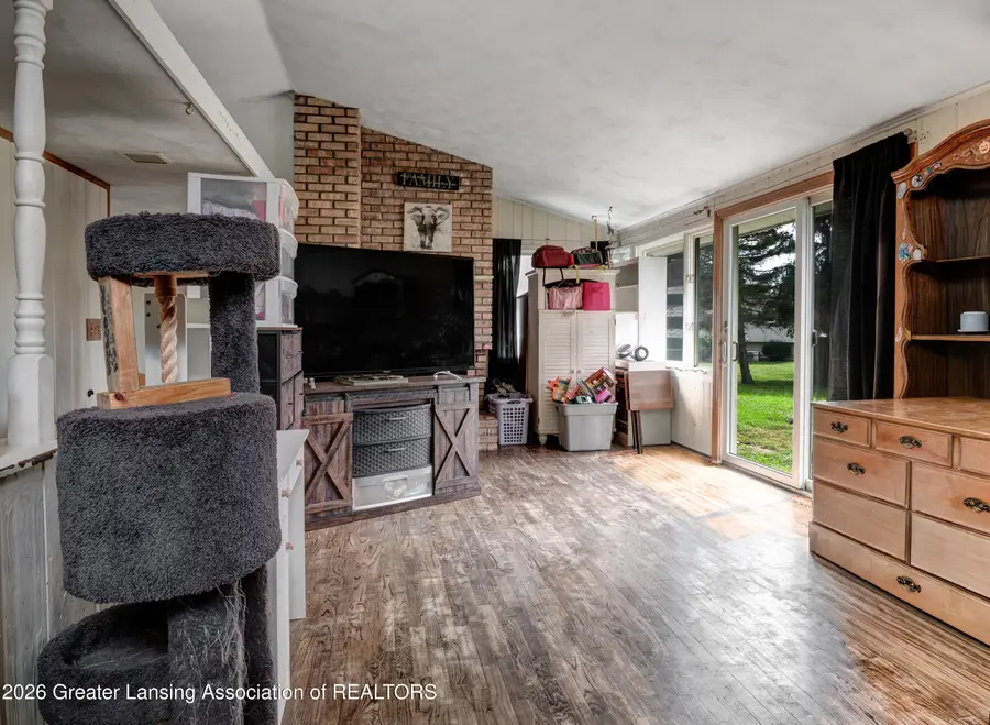 1095 Carlisle Highway, Charlotte, MI 48813 - #2