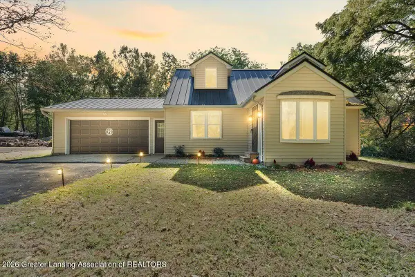 2001 W Stoll Road, DeWitt, MI 48820