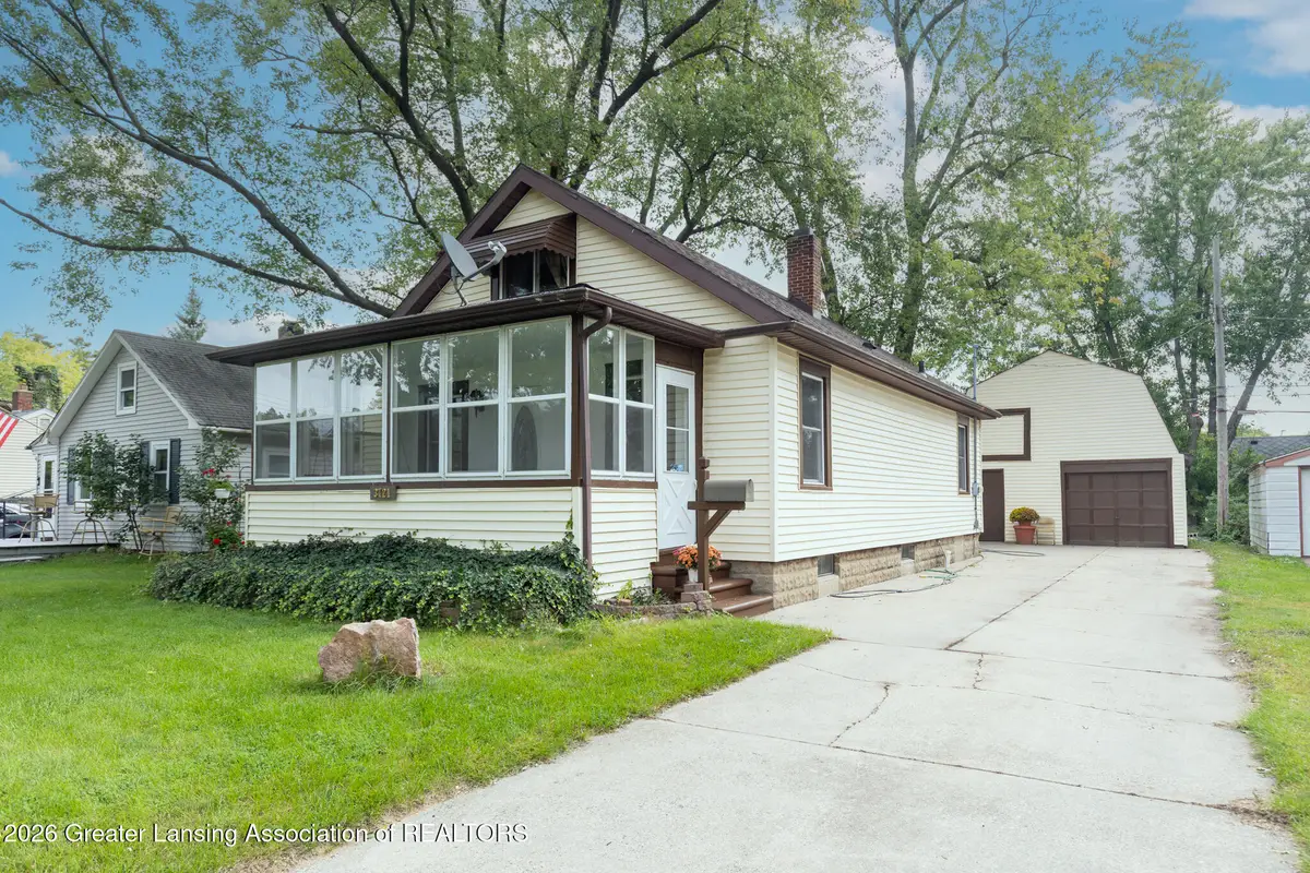 3721 Glenwood Avenue, Lansing, MI 48910 - #1