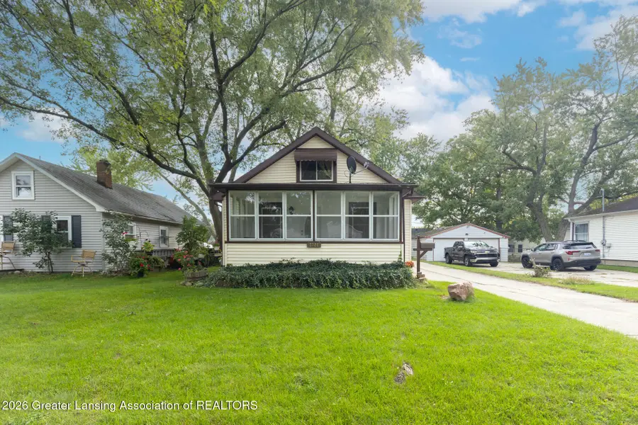 3721 Glenwood Avenue, Lansing, MI 48910 - #2