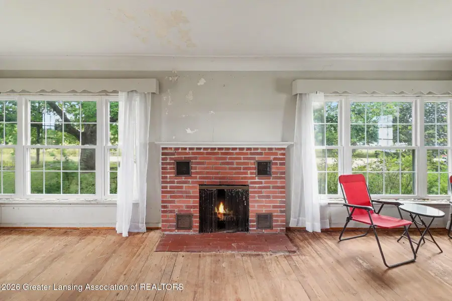 1136 S Nichols Road, Swartz Creek, MI 48473 - #3