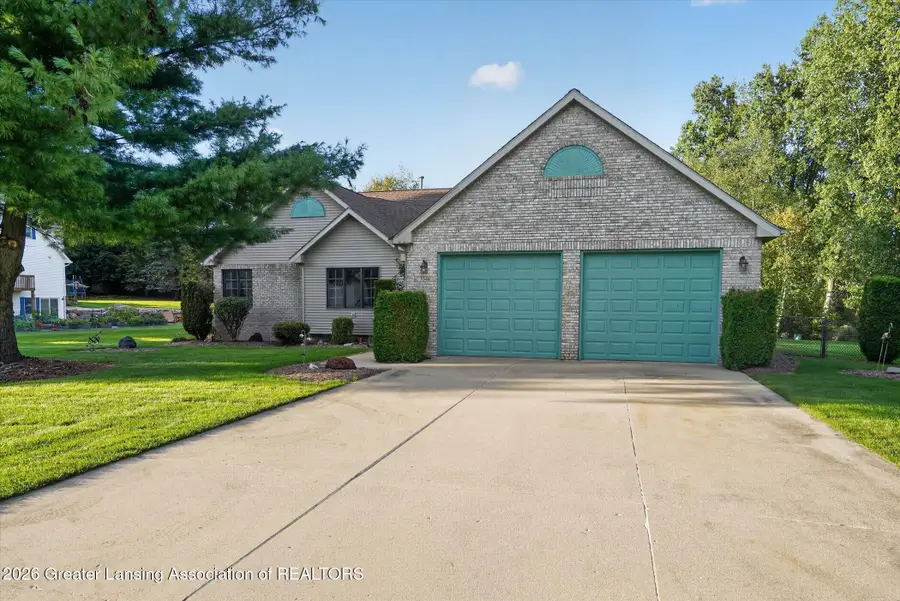 5344 Hilltop Trail, Perry, MI 48872 - #3