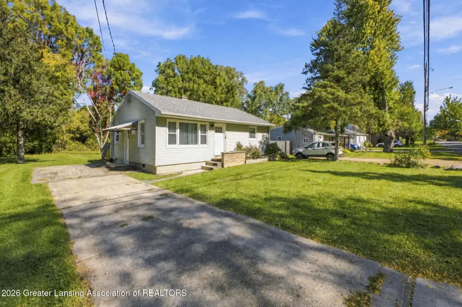 629 Louisa Street, Lansing, MI 48911 - #2