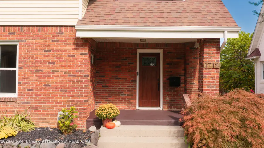 1712 W Lenawee Street, Lansing, MI 48915 - #2