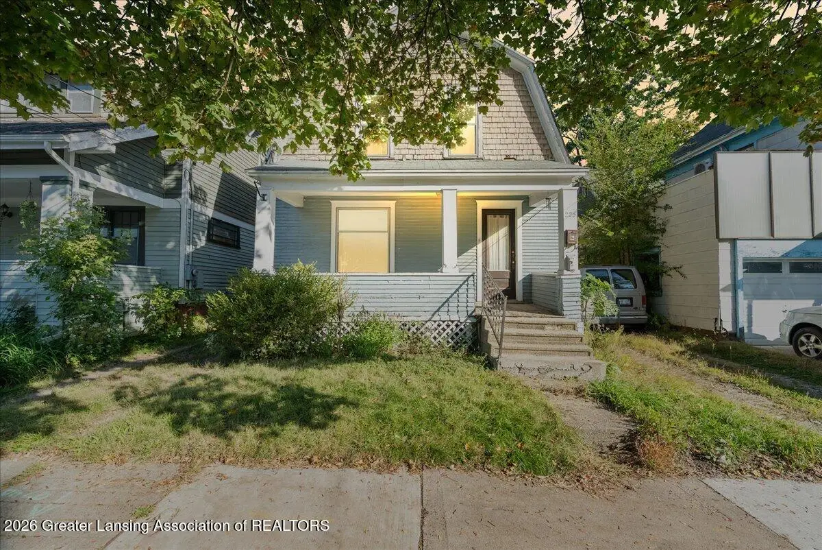 223 E Hillsdale Street, Lansing, MI 48933 - #1