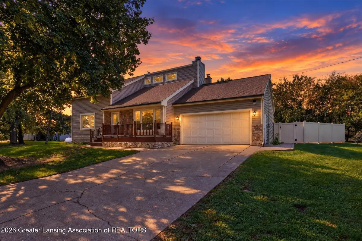 6606 S Forest Hill Road, Saint Johns, MI 48879 - #1