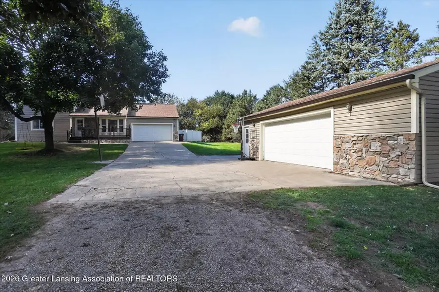 6606 S Forest Hill Road, Saint Johns, MI 48879 - #3