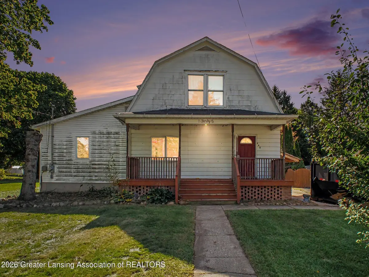 145 W Oak Street, Elsie, MI 48831 - #1