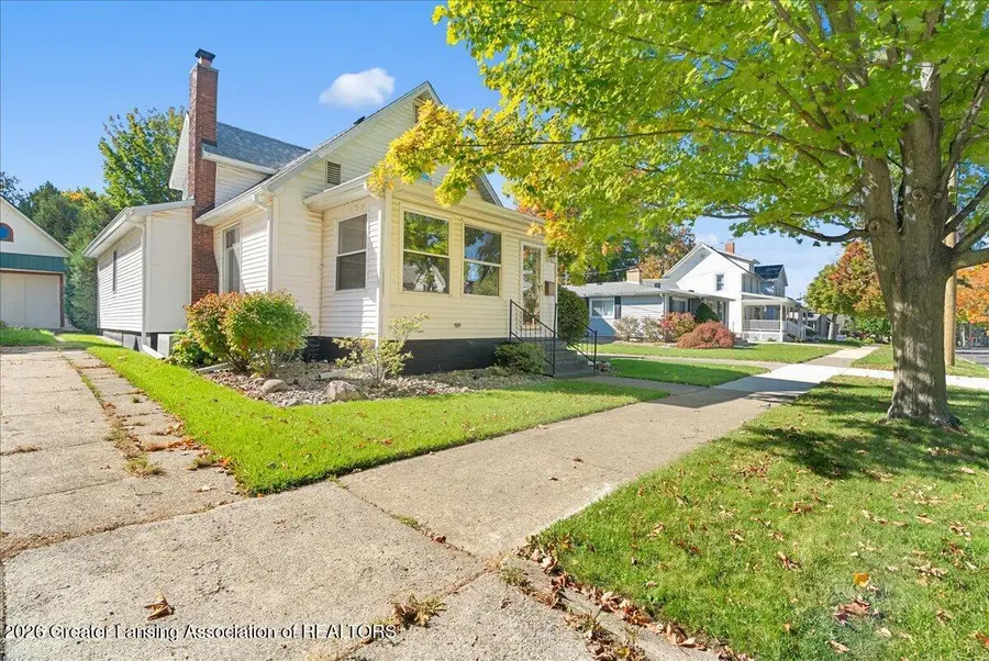 205 W Cass Street, Saint Johns, MI 48879 - #3