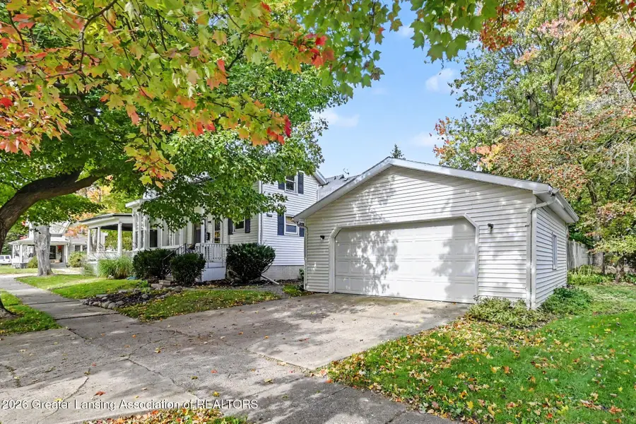 211 S Wight Street, Saint Johns, MI 48879 - #3