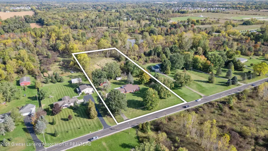 6753 E Mount Hope Highway, Grand Ledge, MI 48837 - #2