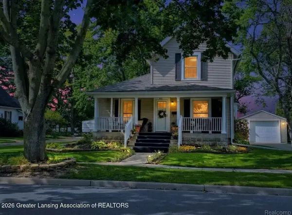 902 Degroff Street, Grand Ledge, MI 48837