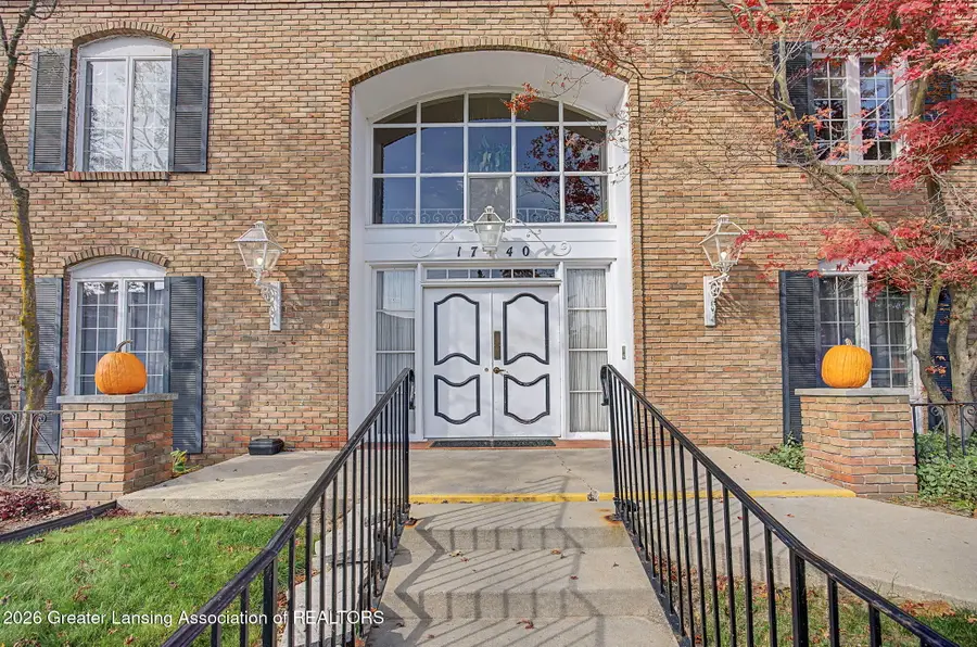 1740 Wellington Road #111, Lansing, MI 48910 - #2