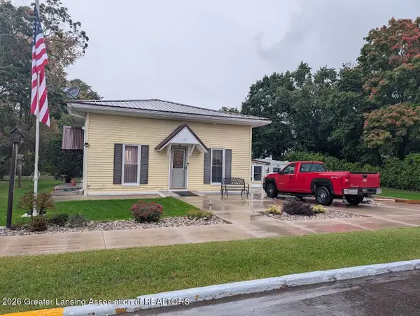 122 W Sherman Street, Carson City, MI 48811