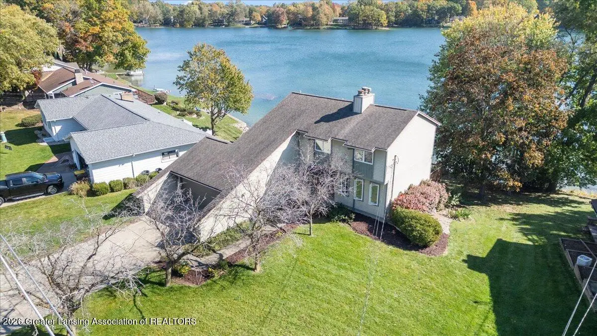 1013 W Geneva Drive, Dewitt, MI 48820 - #1