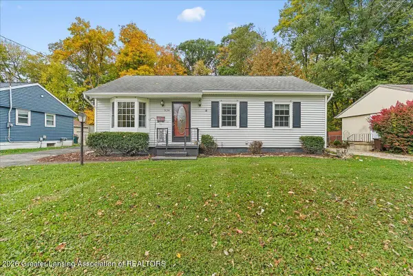 3034 Sunderland Road, Lansing, MI 48911
