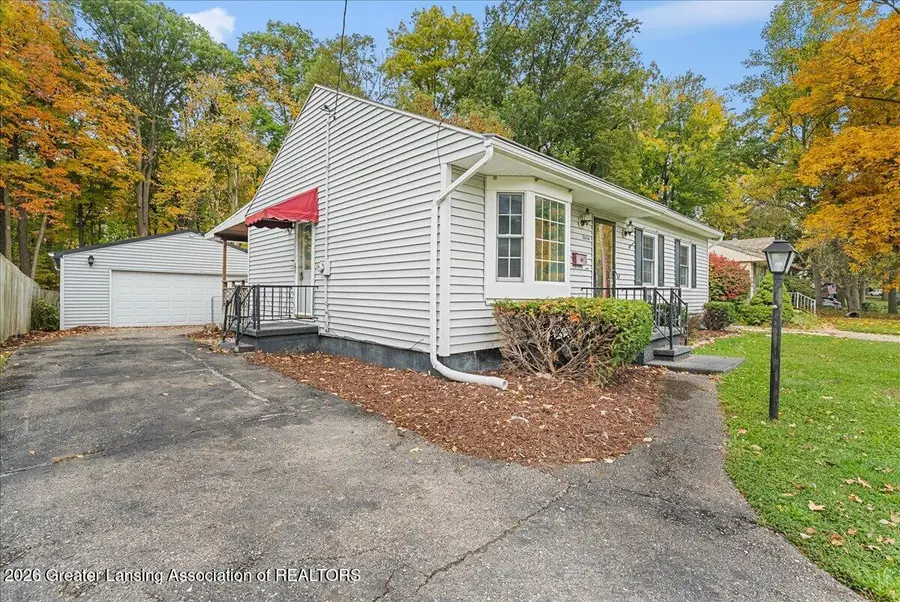 3034 Sunderland Road, Lansing, MI 48911 - #3