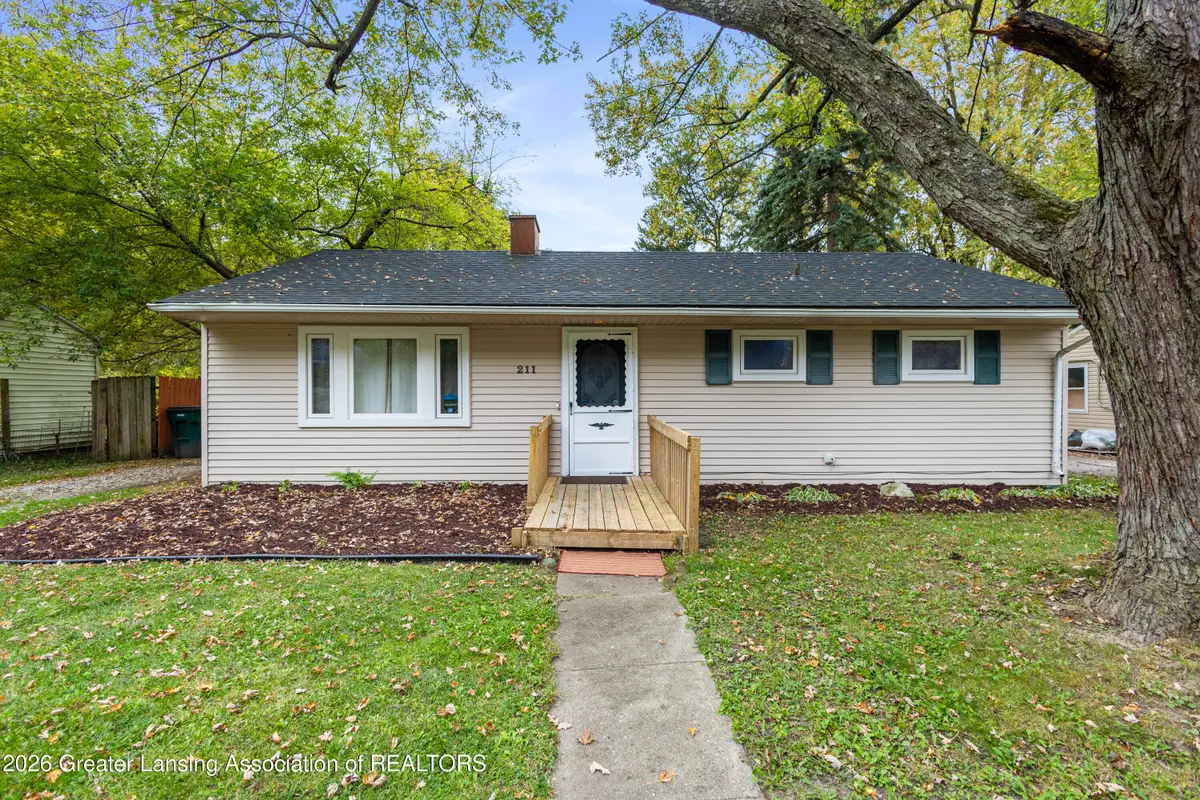 211 W Howe Avenue, Lansing, MI 48906 - #1