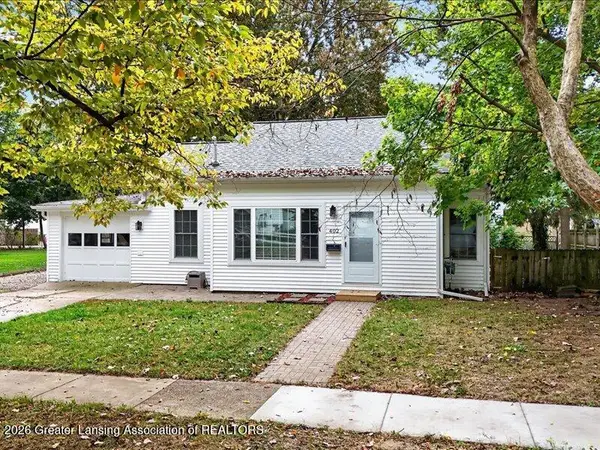 402 E Buchanan Street, St. Johns, MI 48879