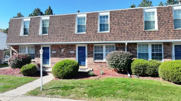 6305 Beechfield Drive, Lansing, MI 48911