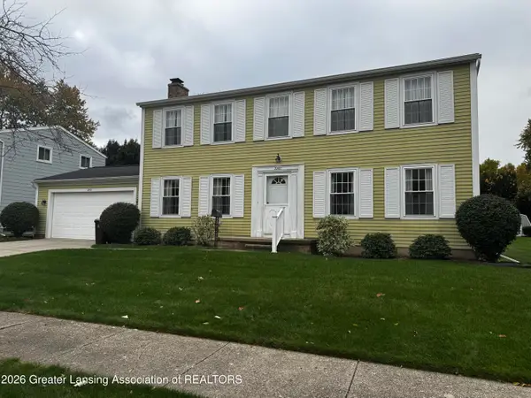 2200 Ridgeline Drive, Lansing, MI 48912