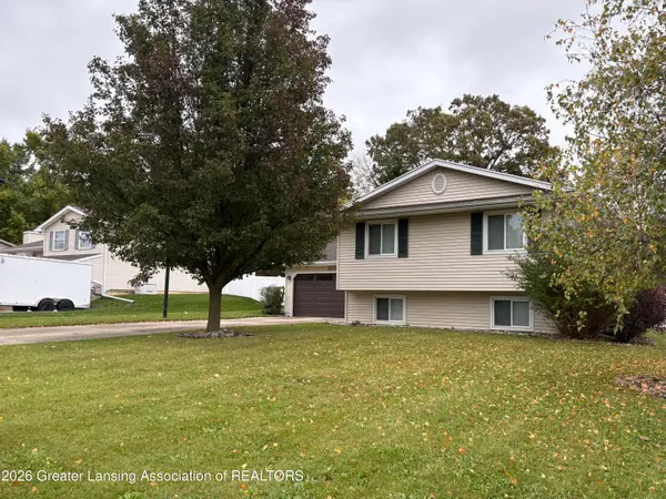 2654 Renfrew Way, Lansing, MI 48911