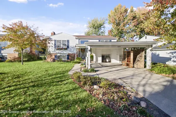 2635 Groesbeck Avenue, Lansing, MI 48912