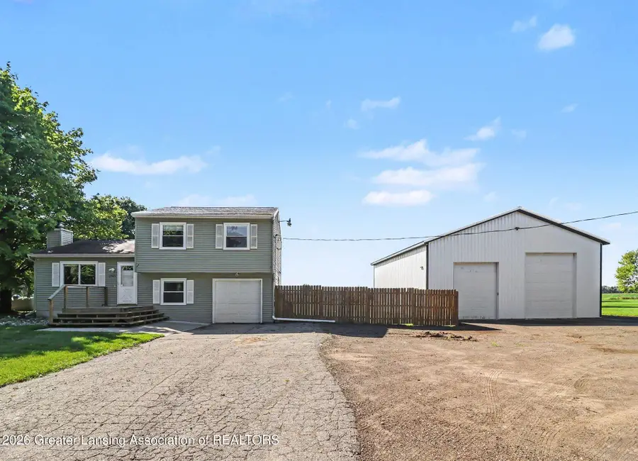 6045 W Plains Road, Eaton Rapids, MI 48827 - #2