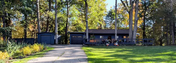 4161 Red Cedar Road, Okemos, MI 48864