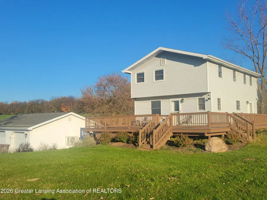 582 S Michigan Road, Eaton Rapids, MI 48827 - #3