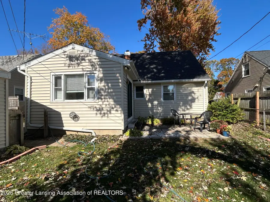 820 Lincoln Avenue, Lansing, MI 48910 - #3