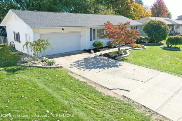 701 S Kibbee Street, St. Johns, MI 48879