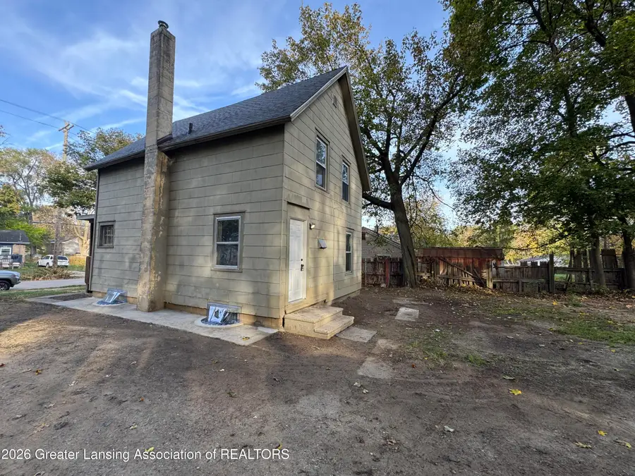 409 S Francis Avenue, Lansing, MI 48912 - #3