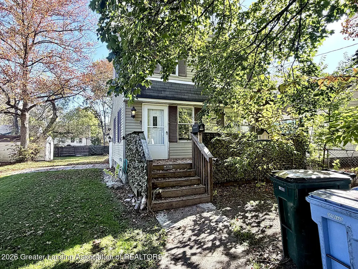 1142 N Jenison Avenue, Lansing, MI 48915 - #1