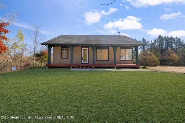 10799 Hart Highway, Dimondale, MI 48821