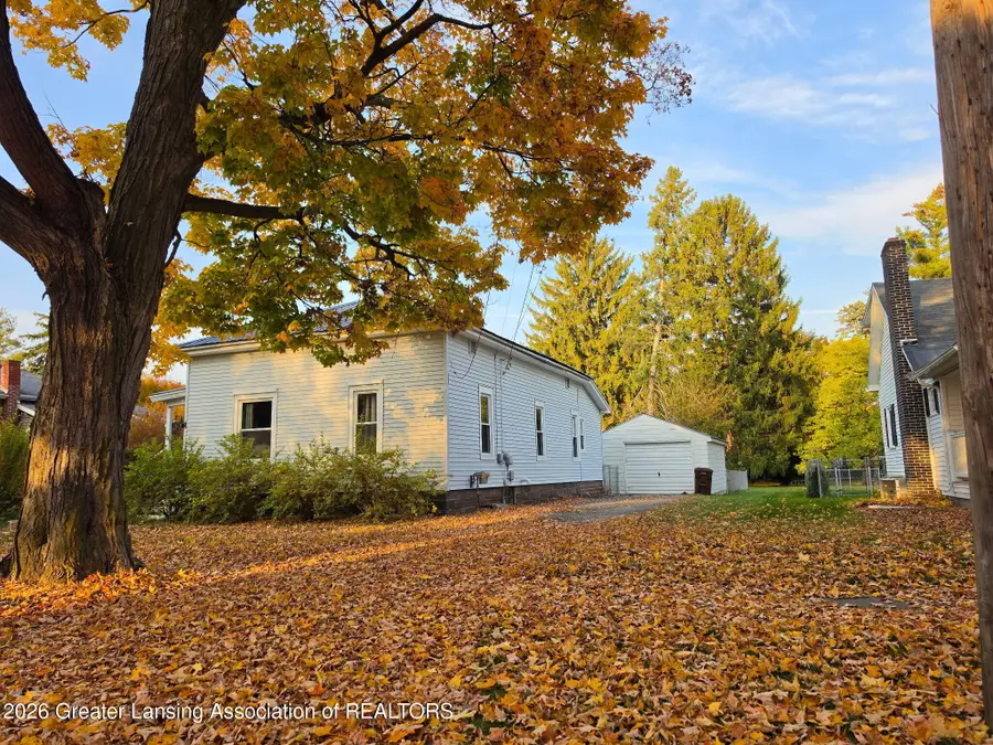 315 E Lincoln, Grand Ledge, MI 48837 - #2