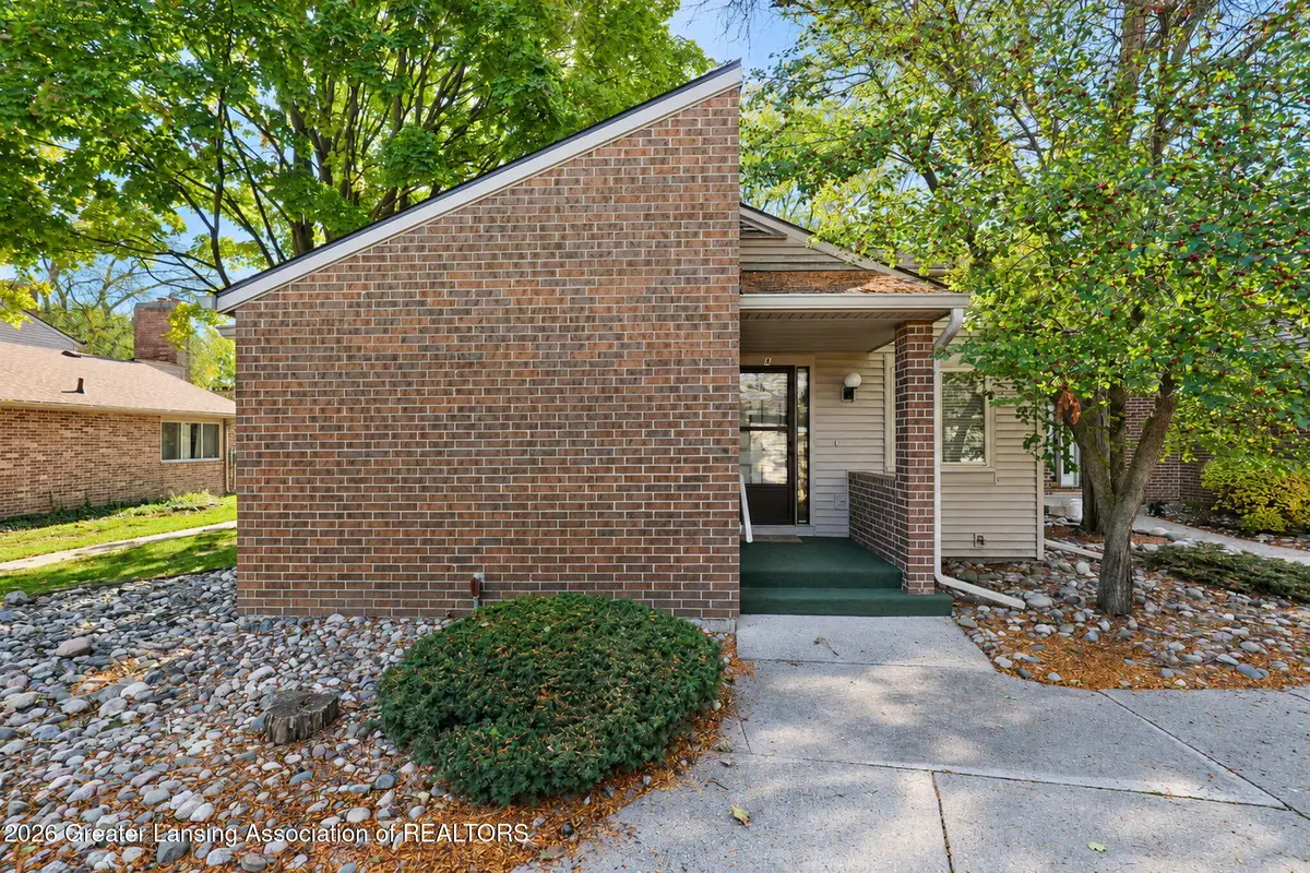 906 Montevideo #A, Lansing, MI 48917 - #1