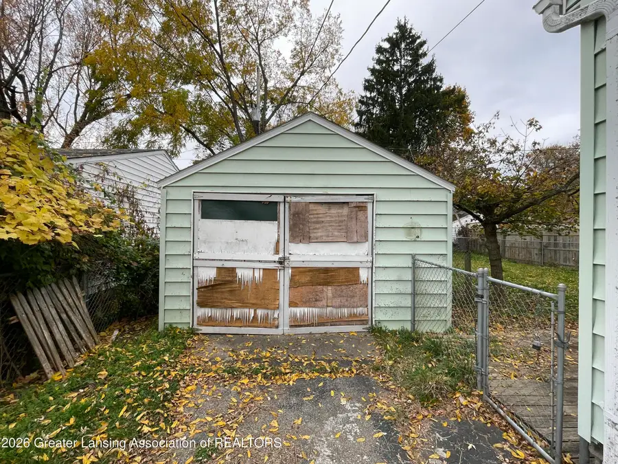 3906 Homewood Avenue, Lansing, MI 48910 - #3