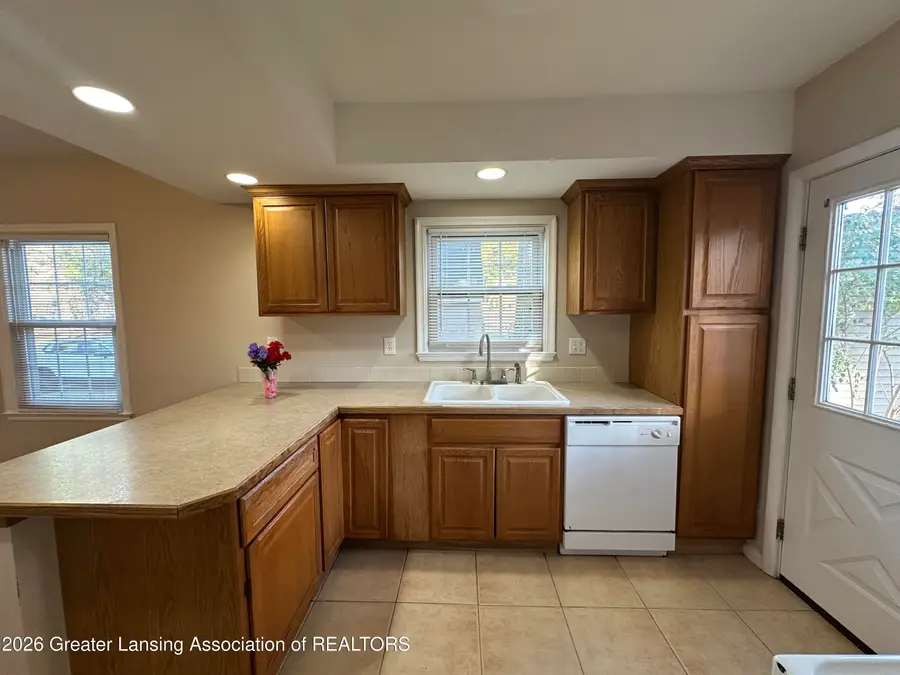 540 Linden Street, East Lansing, MI 48823 - #3