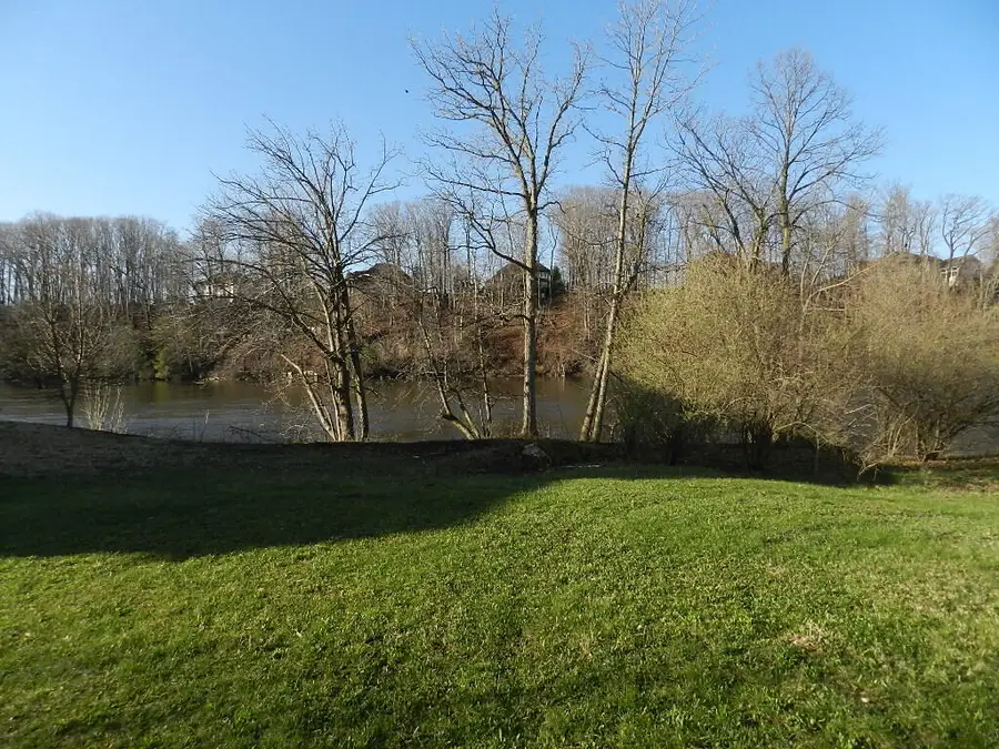 590 Swan River Drive, Benton Harbor, MI 49022 - Image #3