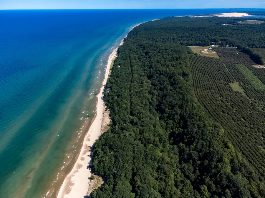 2087 S Glen Road, Shelby, MI 49455 - Image #3