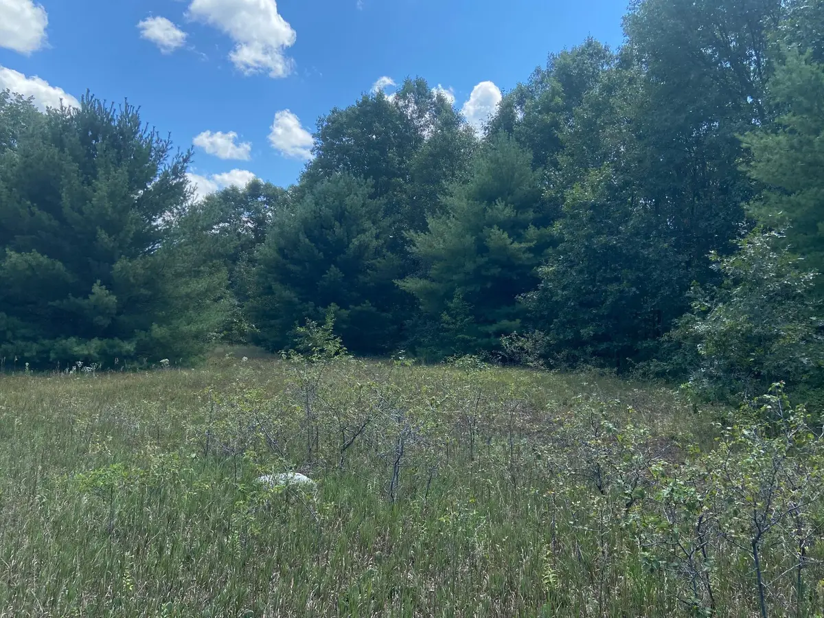 V/L E Apple Avenue, Muskegon, MI 49442 - Image #1