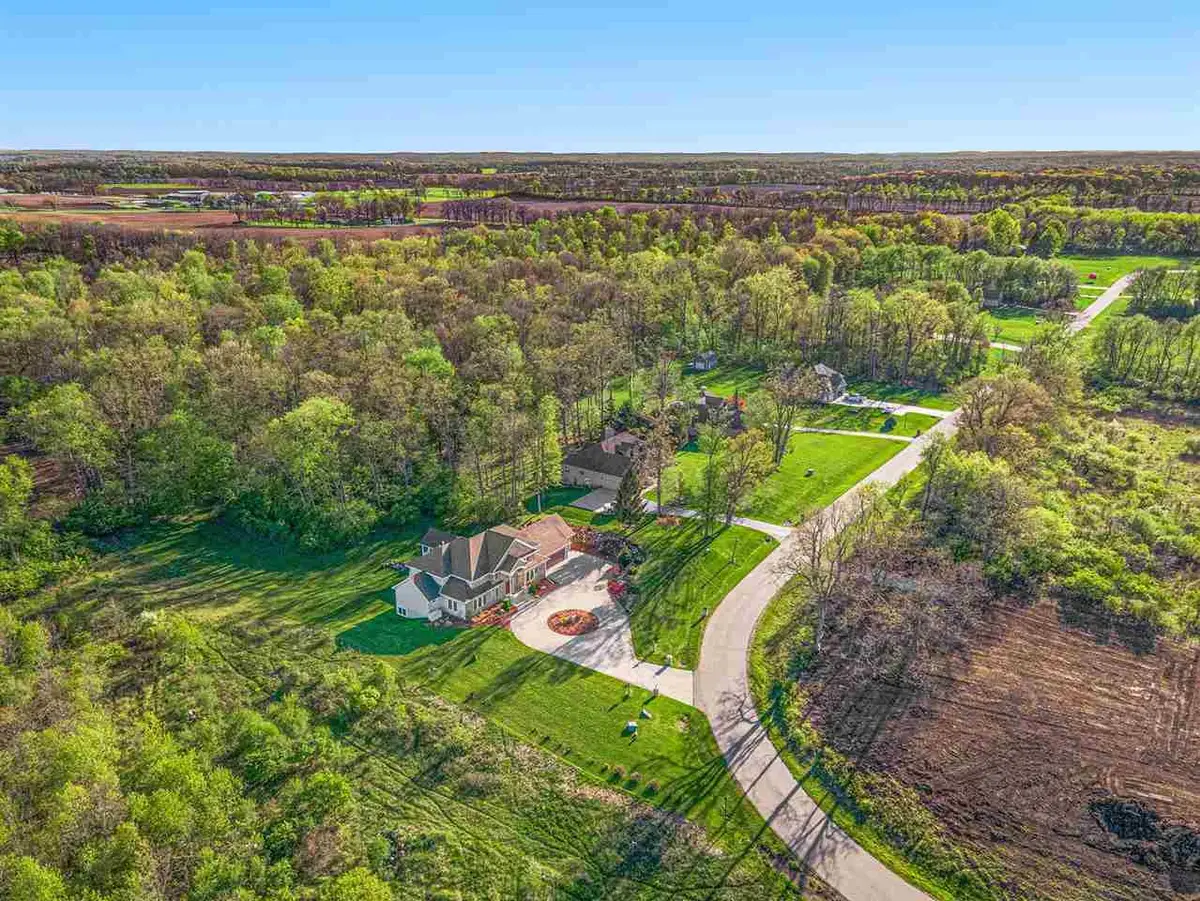 5010 Ikram Oaks #3, Jackson, MI 49201 - Image #1