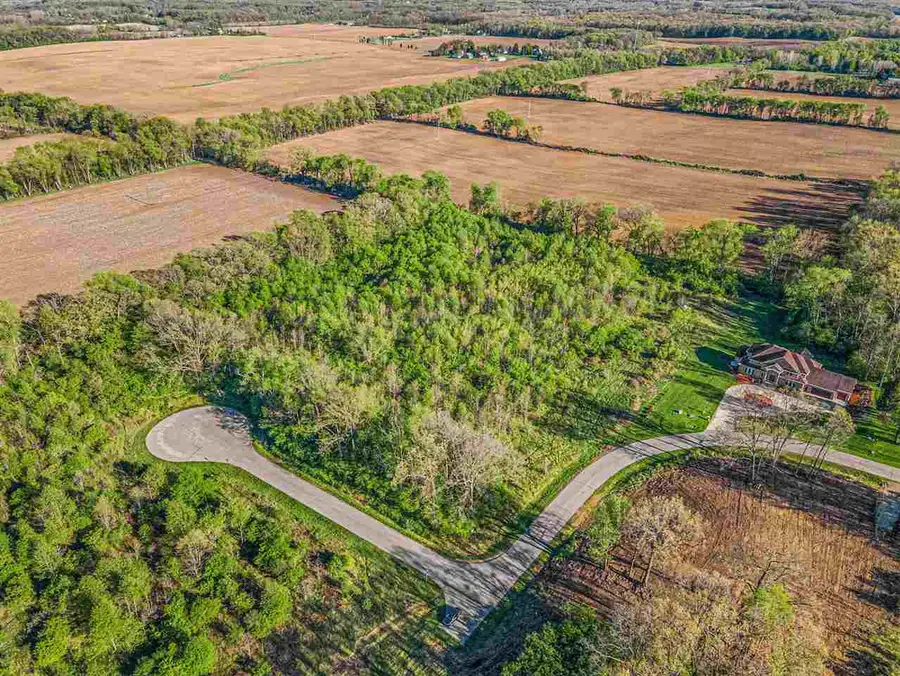 5010 Ikram Oaks #3, Jackson, MI 49201 - Image #2