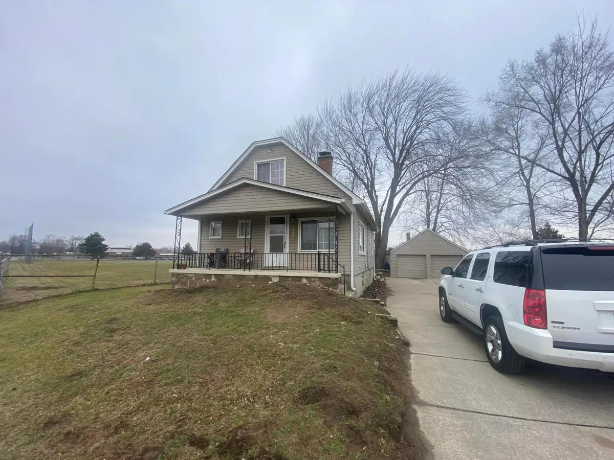 11425 Plumbrook Road, Sterling Heights, MI 48312 - Image #1